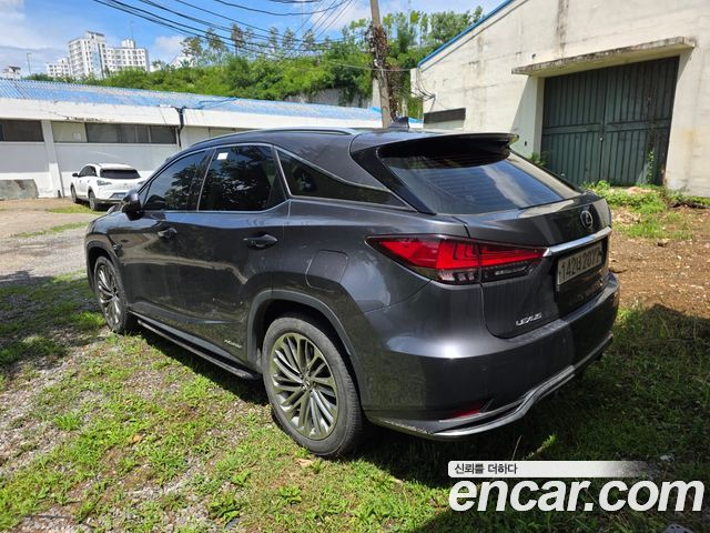 Lexus RX 2022 — photo 2