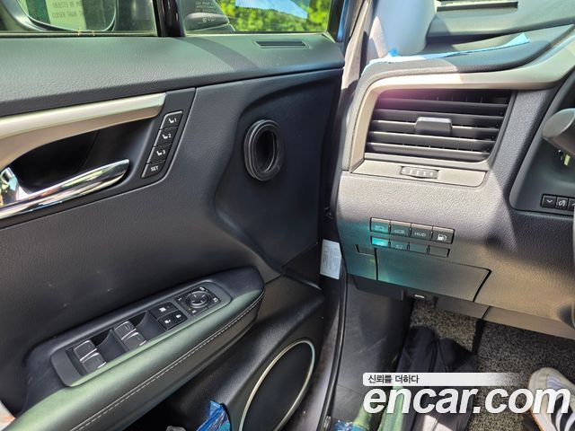 Lexus RX 2022 — photo 10