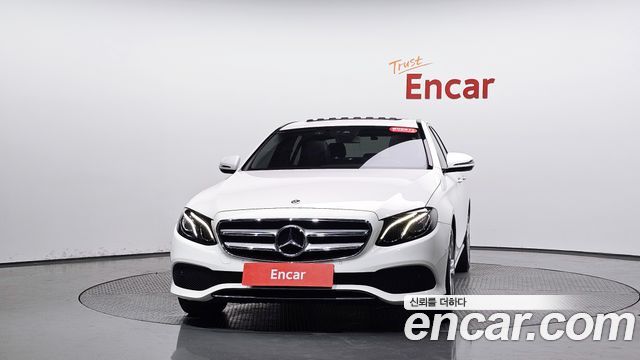 Mercedes-Benz E-Class 2018 — photo 3