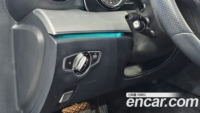 Mercedes-Benz E-Class 2018 — photo 24