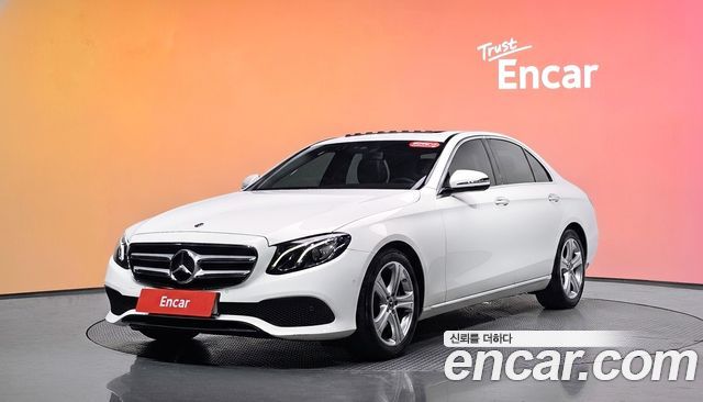 Mercedes-Benz E-Class 2018 — photo 1