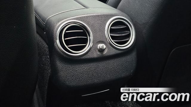 Mercedes-Benz E-Class 2018 — photo 29