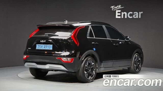 Kia Niro 2024 — photo 2