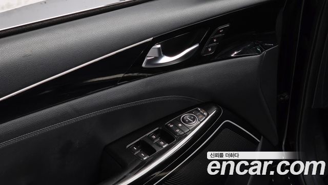 Kia K7 2016 — photo 16