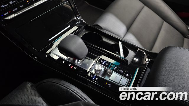 Kia K7 2020 — photo 12