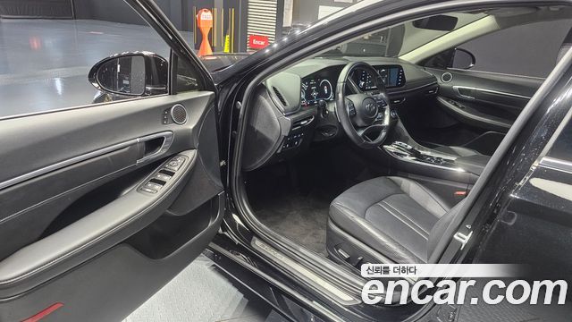 Hyundai Sonata 2022 — photo 10