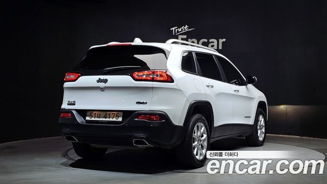 Jeep Cherokee 2016 — photo 2