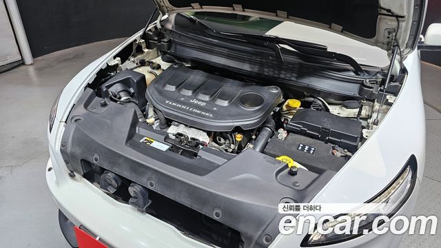 Jeep Cherokee 2016 — photo 6