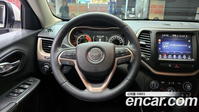 Jeep Cherokee 2016 — photo 13