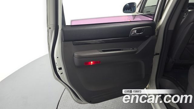 KG Mobility KORANDO 2014 — photo 15