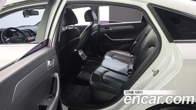 Hyundai Sonata 2019 — photo 18