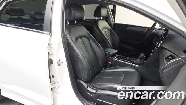 Hyundai Sonata 2019 — photo 16