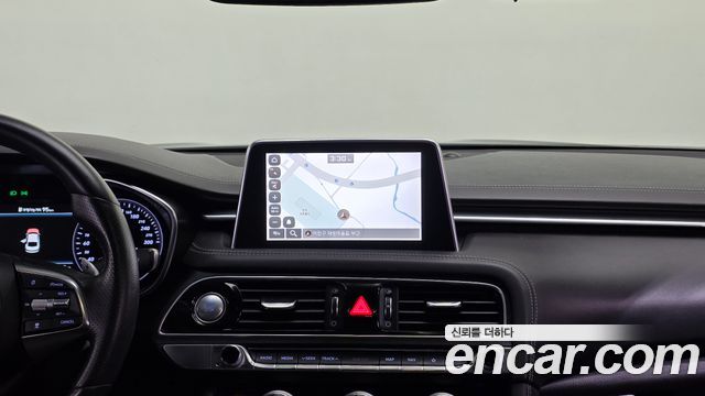 Genesis G70 2020 — photo 16