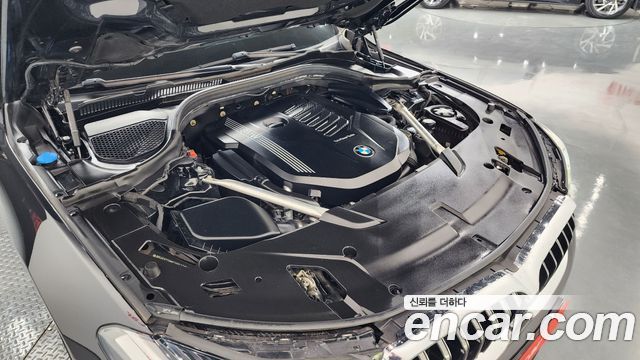 BMW Gran Turismo 2022 — photo 6