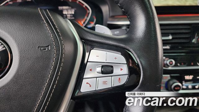BMW Gran Turismo 2022 — photo 22