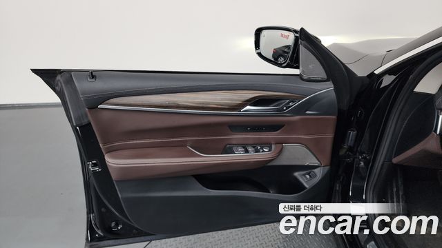 BMW Gran Turismo 2022 — photo 14