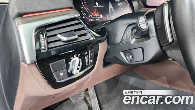 BMW Gran Turismo 2022 — photo 27
