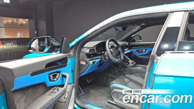 Lamborghini Urus 2024 — photo 10