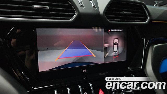 Lamborghini Urus 2024 — photo 14