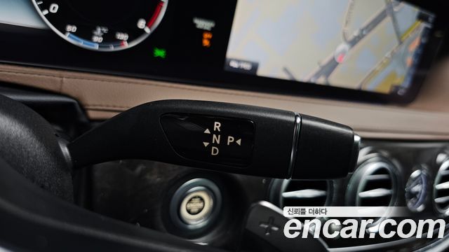 Mercedes-Benz S-Class 2018 — photo 12