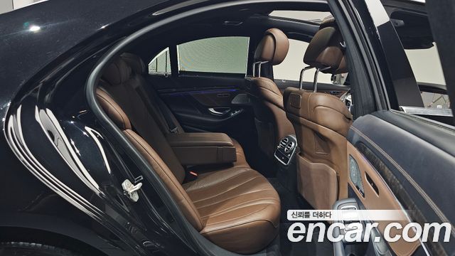 Mercedes-Benz S-Class 2018 — photo 17