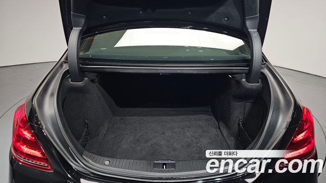 Mercedes-Benz S-Class 2018 — photo 26
