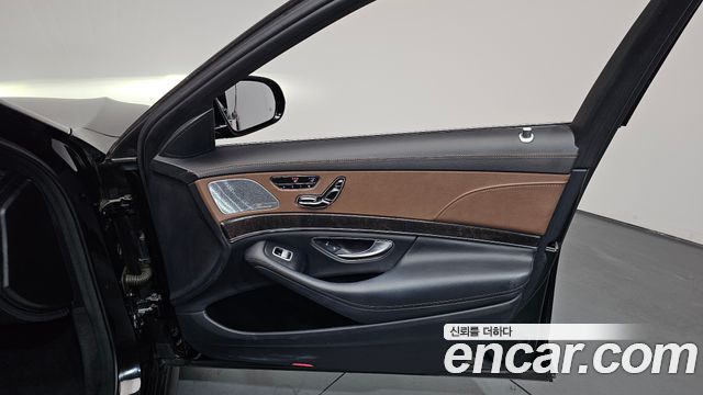 Mercedes-Benz S-Class 2018 — photo 14