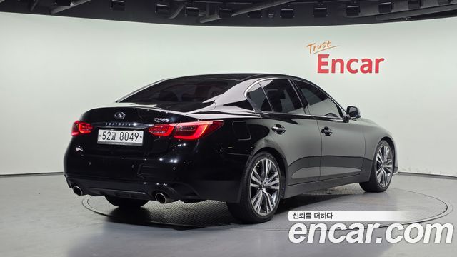 Infiniti Q50 2018 — photo 2