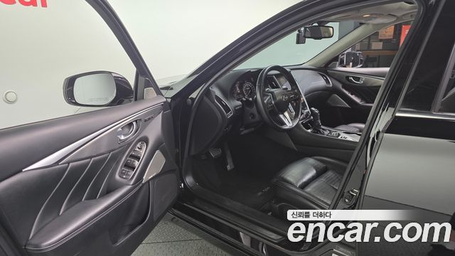 Infiniti Q50 2018 — photo 10