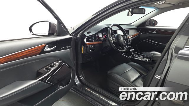 Kia K7 2016 — photo 10