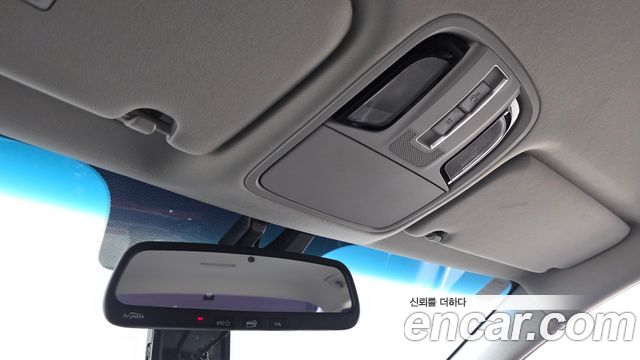 Kia K7 2016 — photo 18