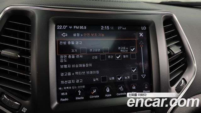Jeep Cherokee 2019 — photo 33