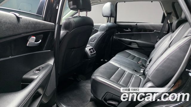 Kia Sorento 2018 — photo 18