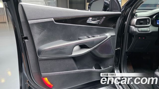 Kia Sorento 2018 — photo 14