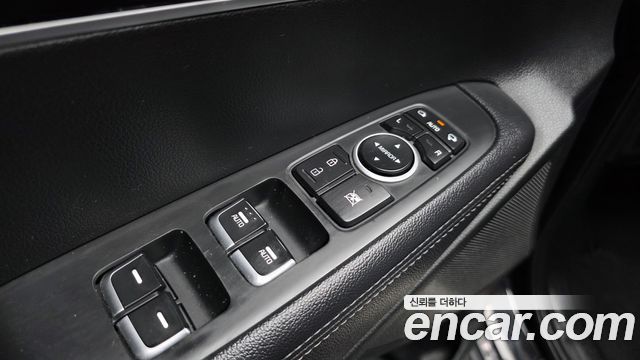 Kia Sorento 2018 — photo 28