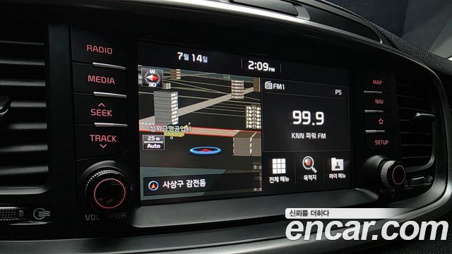 Kia Sorento 2018 — photo 32