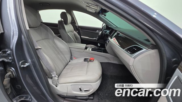 Hyundai Genesis 2016 — photo 13
