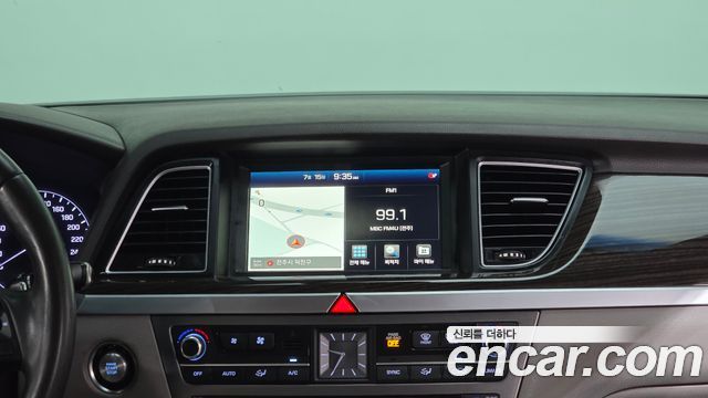 Hyundai Genesis 2016 — photo 24