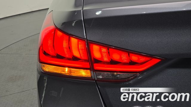 Hyundai Genesis 2016 — photo 9