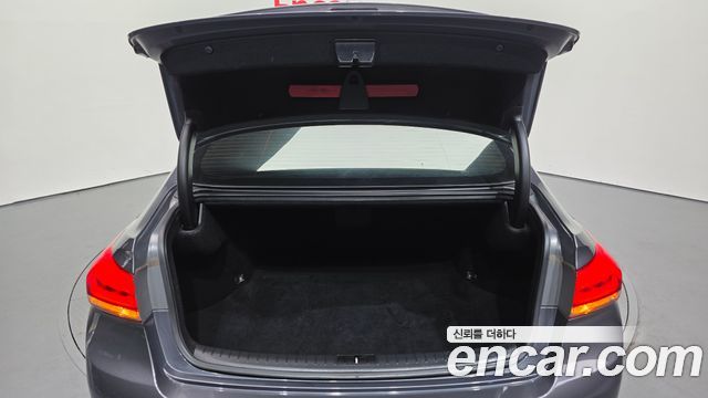 Hyundai Genesis 2016 — photo 29