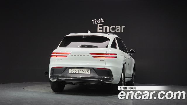 Genesis GV70 2025 — photo 4