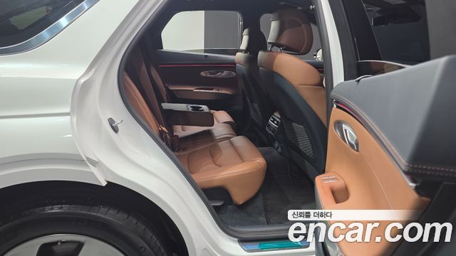Genesis GV70 2025 — photo 17
