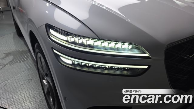 Genesis GV70 2025 — photo 8