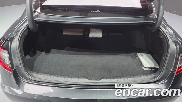 Hyundai Sonata 2022 — photo 23