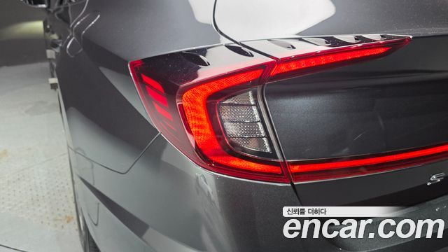 Hyundai Sonata 2022 — photo 9