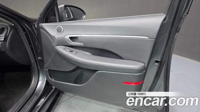 Hyundai Sonata 2022 — photo 14