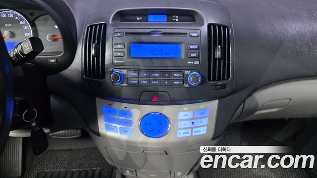 Hyundai AVANTE 2009 — photo 15