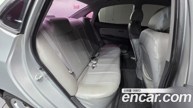 Hyundai AVANTE 2009 — photo 18