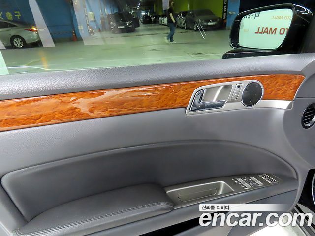Volkswagen Phaeton 2013 — photo 12