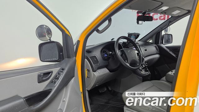Hyundai Starex 2021 — photo 10